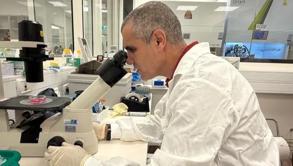 Prof. Tal Dvir, Head of the Sagol Center for Regenerative Biotechnology, Head of the Nanotechnology Center at Tel Aviv University, and Chief Scientist of the biotech company Matricelf.